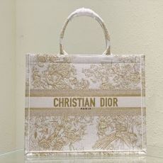 Christian Dior Shopping Bags